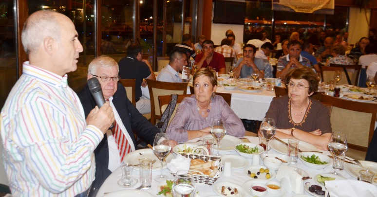 Akgün basın mensuplarını iftarda ağırladı