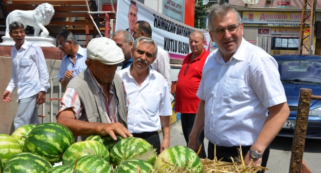 Cem Kara Maratoncu gibi