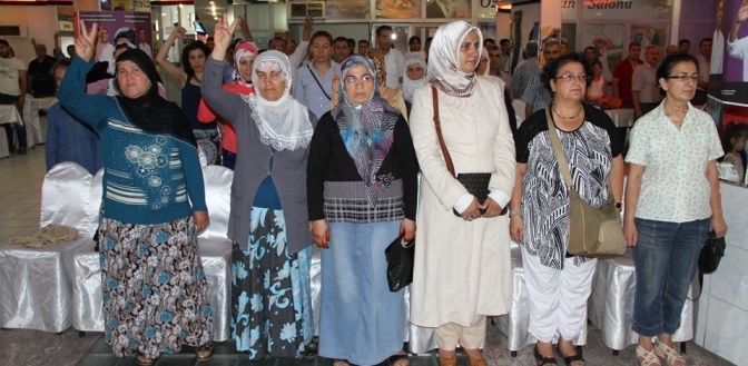 Küçükçekmece’de HDP halk toplantısı yaptı