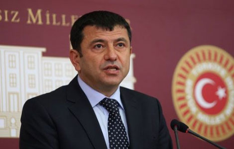 Ağbaba’dan meclis üyelerine; ‘Sizler bizim için demokrasiyi yerelden yeşertecek neferlersiniz’