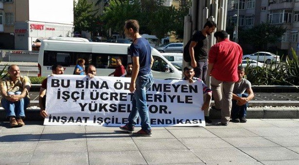 İnşaat işçileri gece-gündüz eylemde