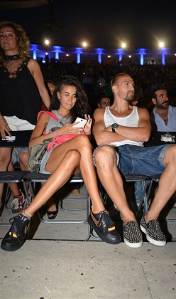 Asena ve Caner arabesk takıldı