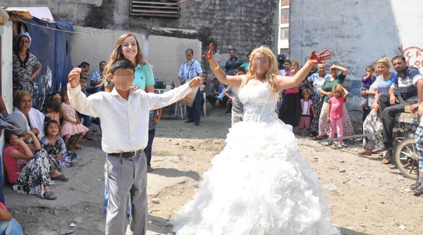 Medeniyetin en b&uuml;y&uuml;k utancı &ccedil;ocuk evliliklerinin &ouml;n&uuml;ne ge&ccedil;ilmeli&hellip;