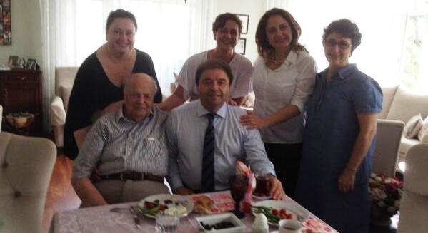 Bir Çınar daha devrildi