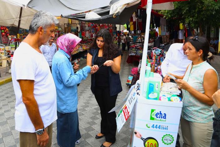 Pazar yerinde “atık yağ” brifingi