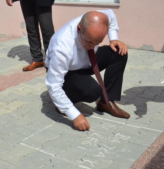 Başkan Akgün, okullardaki eksikleri tespit etti