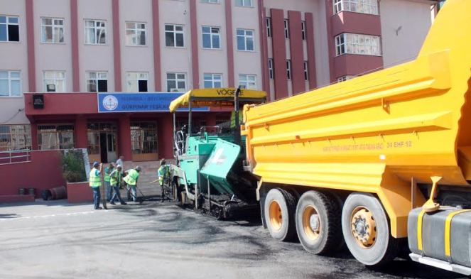 Öğrenciler, Sezona Yenilenmiş Okullarında Başlıyor