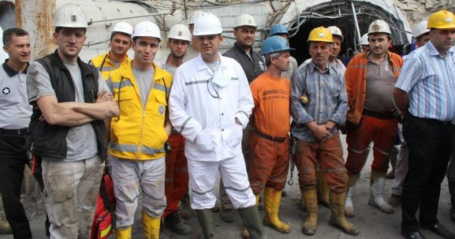 CHP’li Özel: “Vıp Maskeler, İşçilere verilseydi 150 işçi kurtulurdu”