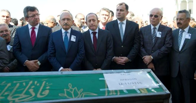 Kılıçdaroğlu, Talip Apaydın’ın cenazesine katıldı