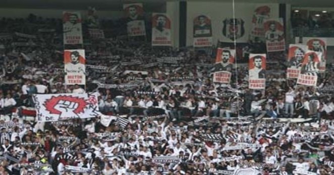 Çarşı: “bir savaşta sadece insanlar ölmez, insanlık da ölür”