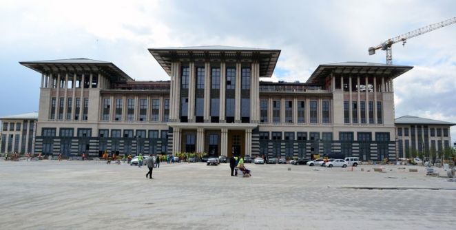 Mimarlardan ‘KaçAk Saray’ın ilk davetlilerine ‘Gitmeyin’