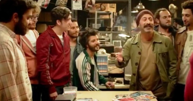 Ünlü eleştirmen Pek Yakında’yı yerden yere vurdu