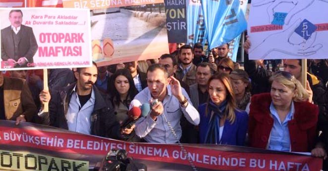 CHP Gençliğinden yumurtalı alternatif eylem