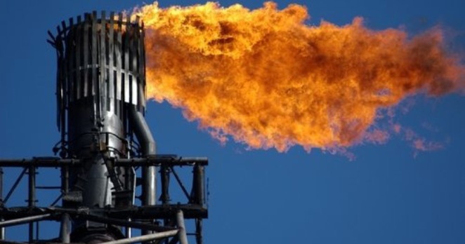 Avrupa'da doğalgaz fiyatları 2400 doların üzerine çıktı