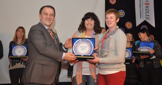 Özcan Işıklar Kolejde yabancı konuklarla…