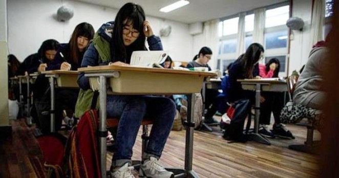 Güney Kore’nin Milli Eğitim Bakanı’ndan hatalı soru istifası