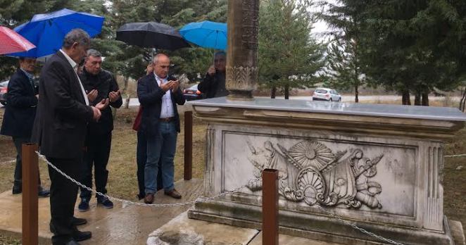 Akgün, Ömer Neşet Paşa’nın Yunanistan’daki mezarını yaptırıyor