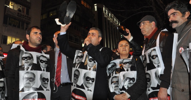 Başkent’de CHP’lilere polis gazlı müdahale etti