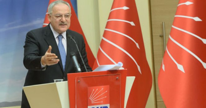 CHP’li Koç: ‘Davutoğlu Sıfatın Başbakanlık, görevin mühürdarlık’