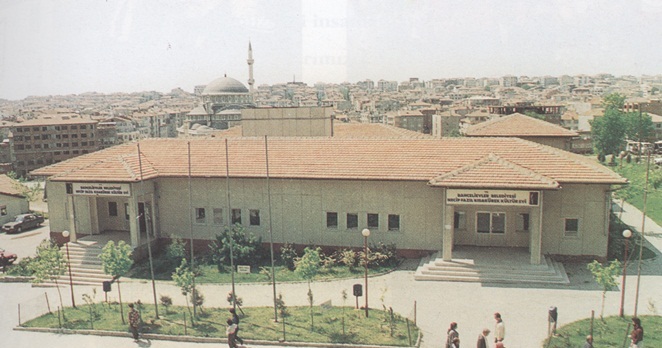 İşlerine gelince 25 yıllık eseri sahiplendiler