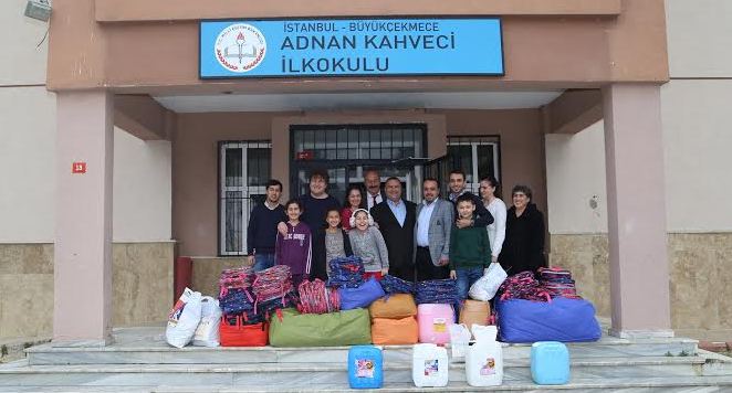 CHP gençliğinden köy okullarına yardım