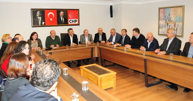 CHP İstanbul İl Başkanı ve yönetimi görevi bıraktı
