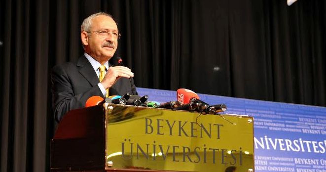 CHP Lideri Öğrencilerle bir araya geldi