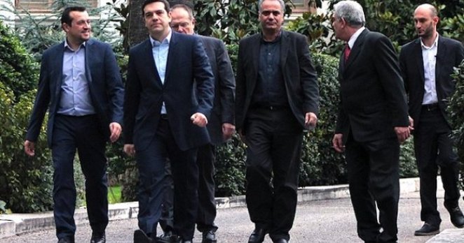 Aleksis Çipras, yeni kabineyi açıkladı