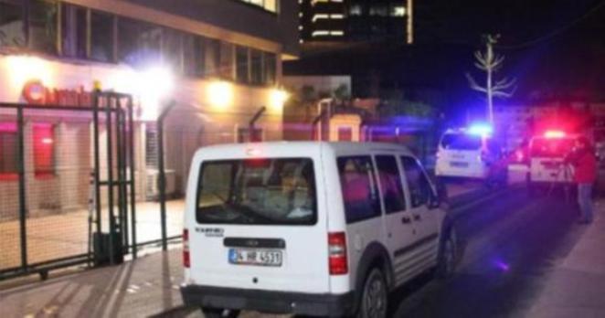 Cumhuriyet gazetesi sokağına barikatlı güvenlik