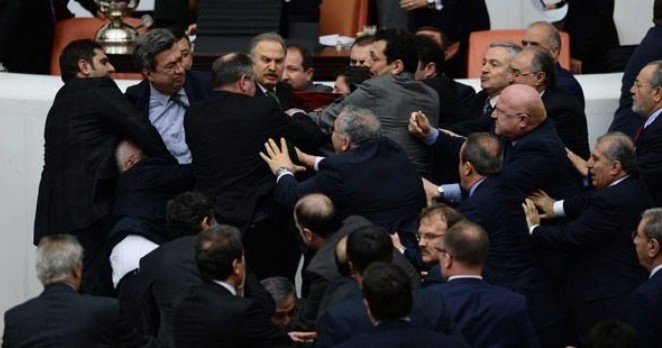Beş gün sonunda ‘iç güvenlik paketi TBMM’de’