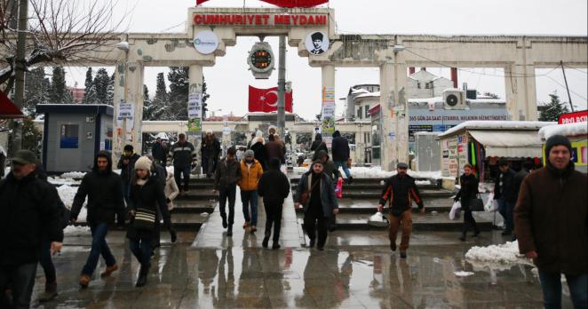 Bakırköy karla mücadelede sınıfı geçti