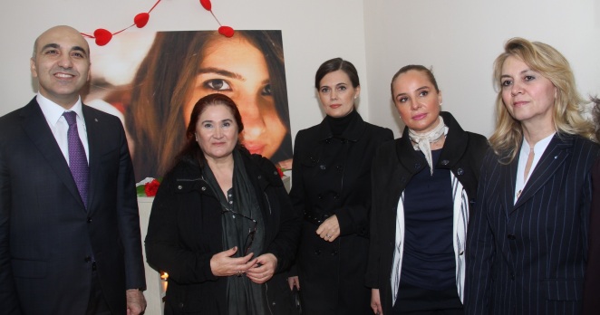 Özgecan Kadın ve Dayanışma evi açıldı