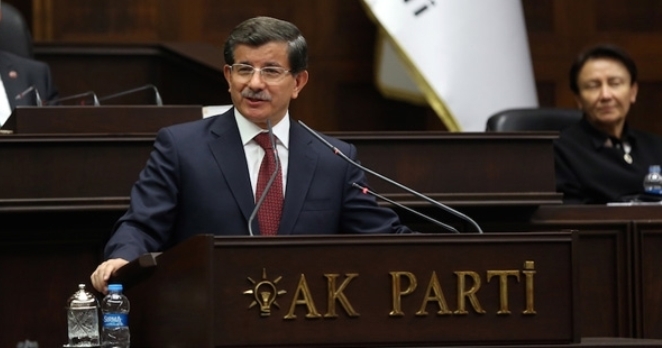 Davutoğlu, grup toplantısında da tehditlerini sürdürdü