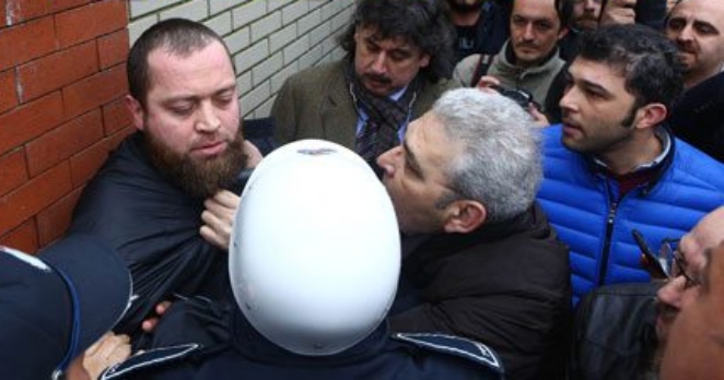 Erol Büyükburç’un cenazesinde provokasyon