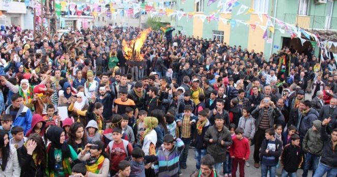 İstanbul ve Diyarbakır'da Newroz kutlamalarına izin çıktı