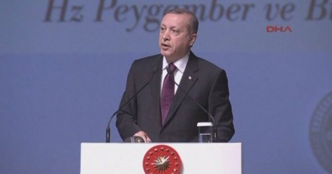 “Mezhebini din edinmiş olanlarla başımız dertte”