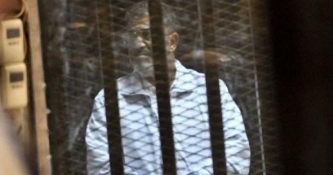 Diyanet'ten Mursi i&ccedil;in yurt genelinde gıyabi cenaze namazı &ccedil;ağrısı...