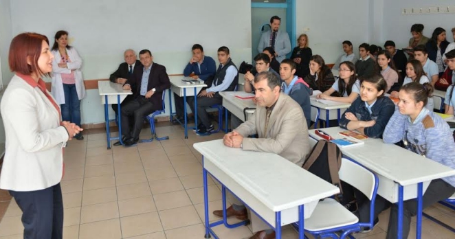 Dr. Toprak’dan gençlere madde bağımlılığı uyarısı