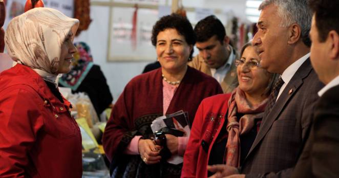 CHP Ankara’da sıkılmadık el bırakmıyor