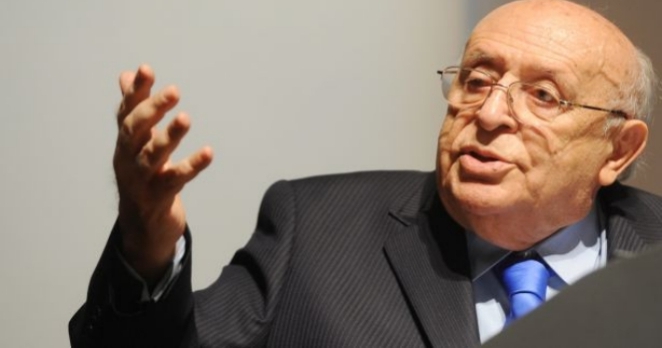 Demirel’in durumu ağır