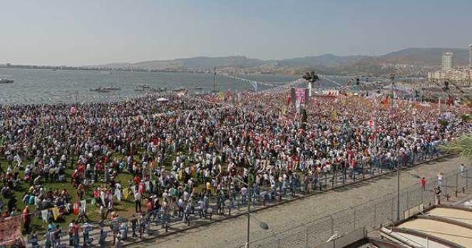 HDP’nin İzmir mitingi sosyal medyayı salladı