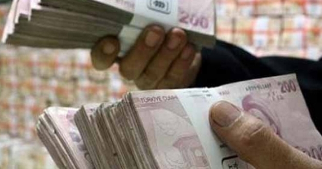 Cevdet Yılmaz açıkladı! 2024 yılında bütçe açığının 3 trilyon lira civarında olması hedefleniyor.