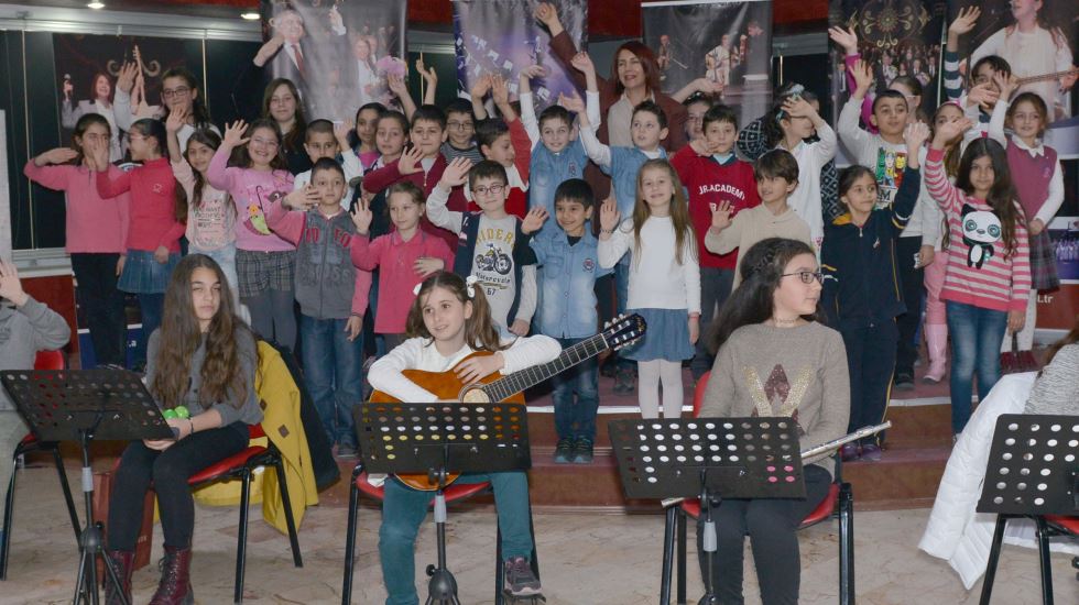 Avcılar’da ücretsiz yaz kursuna büyük ilgi