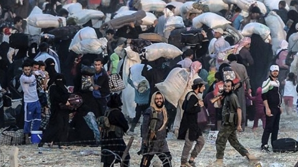 Tel Abyad’da yenilen IŞİD’çiler sakallarını keserek Türkiye’ye kaçıyor