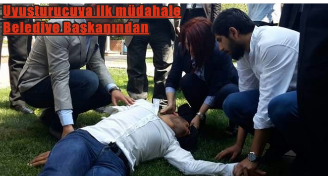 Parkta uyuşturucu krizine girdi