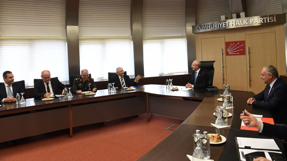 Vecdi Gönül, Hakan Fidan Kılıçdaroğlu’nu ziyaret etti