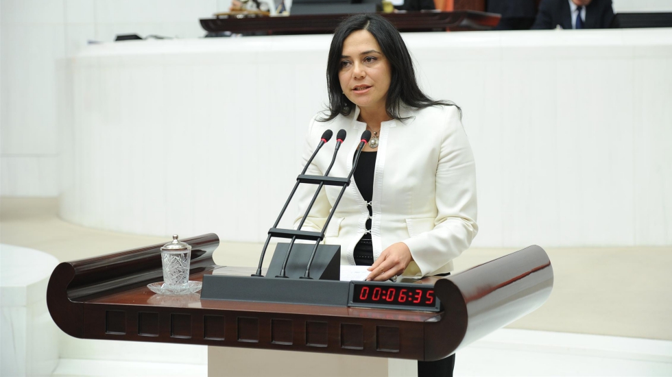 CHP’li Yüceer: ‘Yapmayacağınız sözleşmeyi neden imzaladınız?’