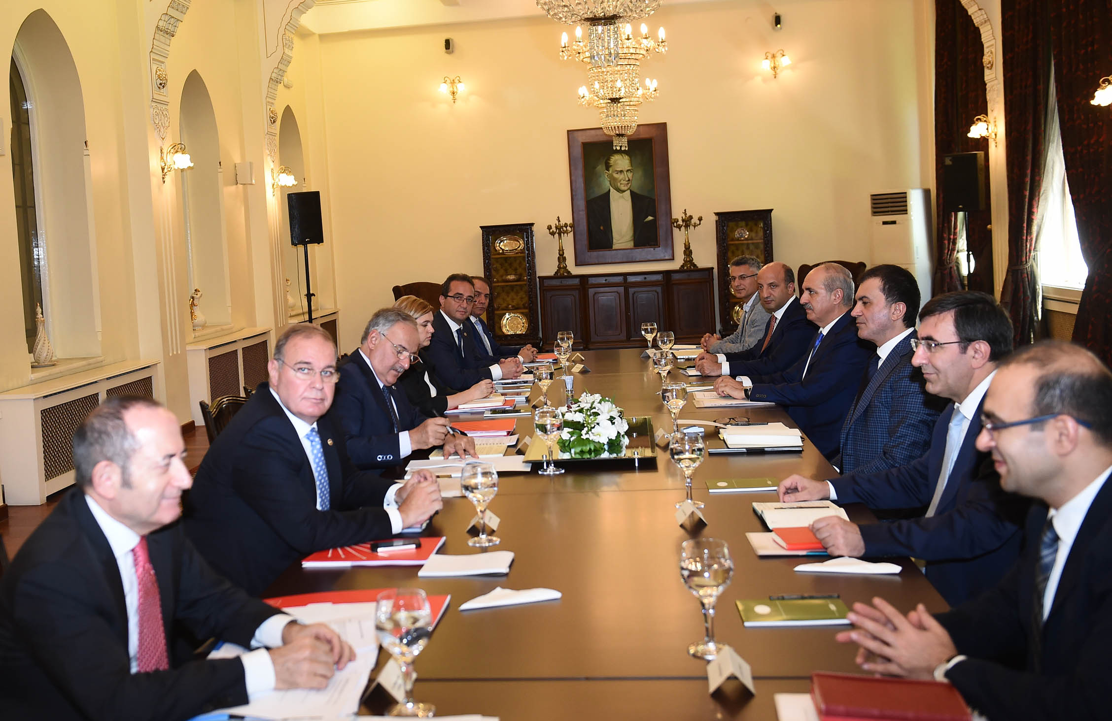 AKP/CHP arasında koalisyon görüşmelerinin ikinci turu