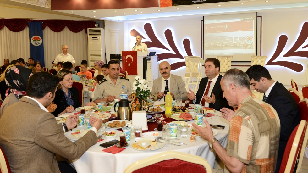 Başkan Ali Kılıç, gazi ve şehit aileleriyle iftarda buluştu