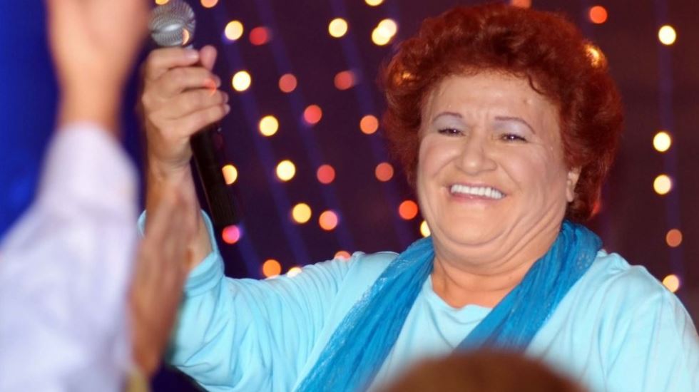 Selda Bağcan CHP’ye göz kırptı